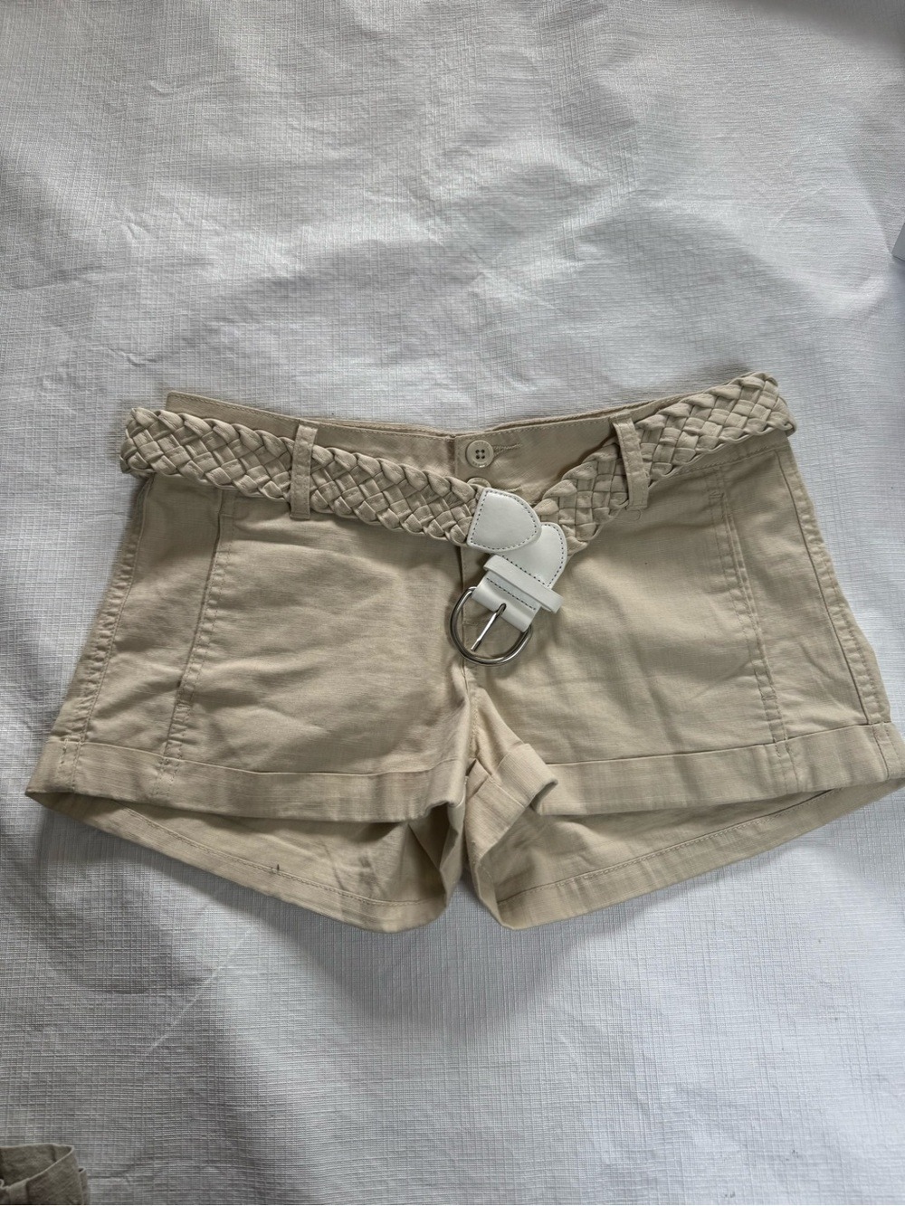 GUESS Beige High-Waist Twill Shorts with Braided Belt size 25